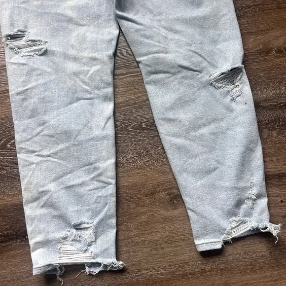 American Eagle Women Size 8 Jeans Mom Straight Light Wash Pants Strigid Stretch - Picture 9 of 16